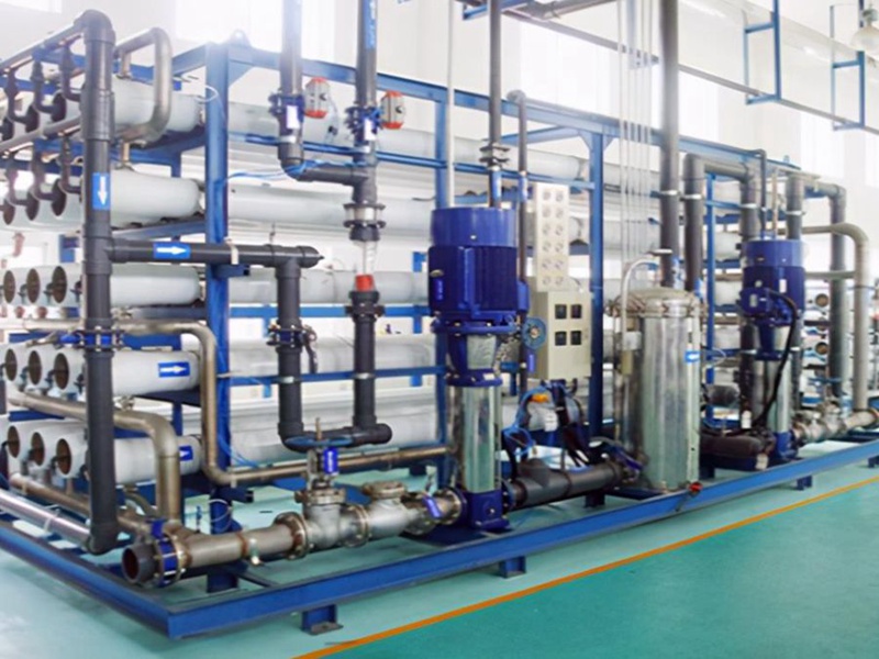 56059975.jpg YY70.jpg